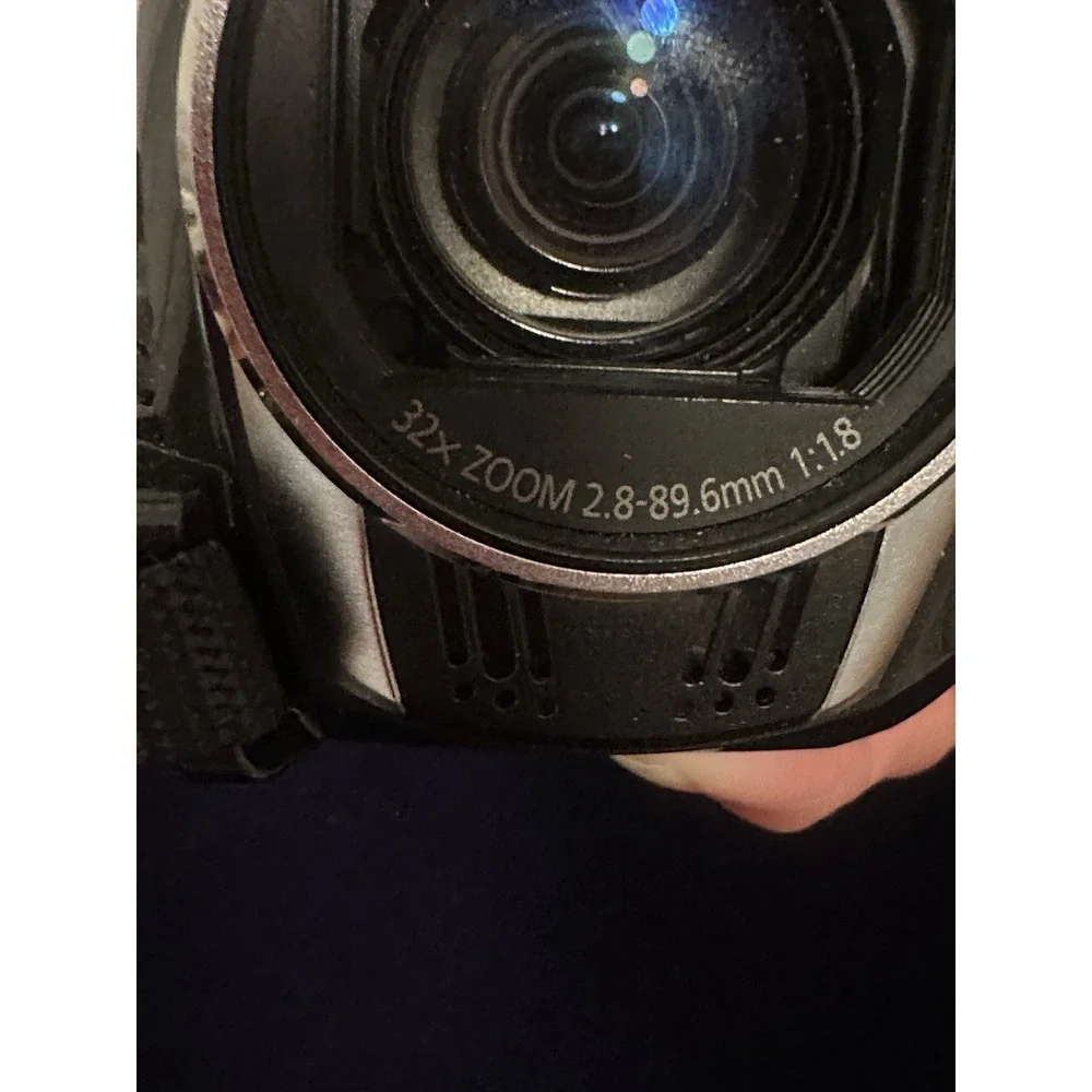 Canon VIXIA HF R300 HD Handheld Camcorder Black 32x Zoom 3